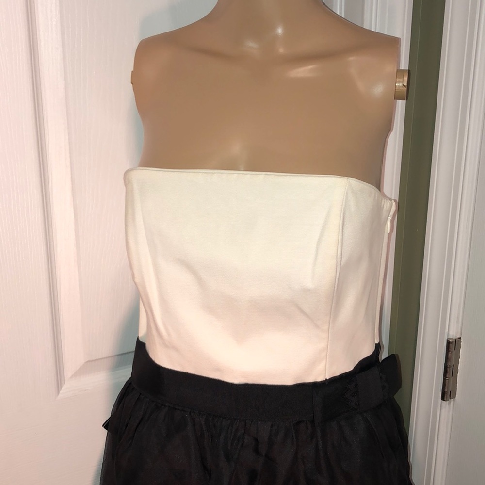 White House Black Market Black &Ivory Dress. NWT. - Picture 2 of 10